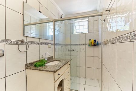 4_photo/94dce51c23.d7ac12836e0fb324-ATLAS-9ee18fd6-c2f1-4bc2-917b-2f4b9a55b03c.jpg de casa à venda com 4 quartos, 182m² em Jardim das Américas, Curitiba