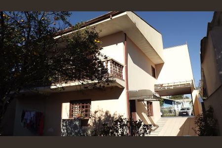 5_photo/94dce51c4b.6b2453e70642c87c-ATLAS-846dc453-29a5-4a68-8573-1e71cd2a2b8e.jpg de casa à venda com 4 quartos, 284m² em Jardim das Américas, Curitiba