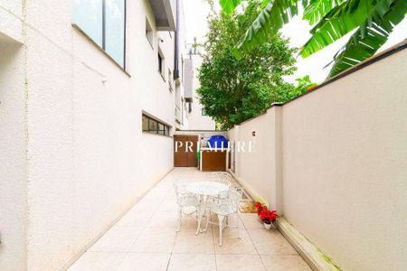 27_photo/94dce51e41.bd868157ddd0d7f3-ATLAS-3a0e4bc6-3370-4116-99c3-59904a2c0d69.jpg de casa à venda com 3 quartos, 180m² em Guabirotuba, Curitiba