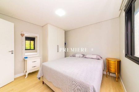 18_photo/94dce51e41.bd868157ddd0d7f3-ATLAS-fd06ed6b-6efa-450f-99cc-40c291b80400.jpg de casa à venda com 3 quartos, 180m² em Guabirotuba, Curitiba