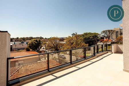 4_photo/94dce51e41.f44e87686b9e9e40-ATLAS-06ab403d-4e59-46d9-a193-a53d278436c6.jpg de casa à venda com 3 quartos, 179m² em Guabirotuba, Curitiba