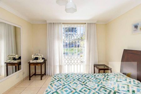 7_photo/94dce51ea1.2ce5201576a7c590-ATLAS-25250410-fa56-4e44-a0eb-1e5d19dc72a5.jpg de casa à venda com 3 quartos, 132m² em Jardim das Américas, Curitiba