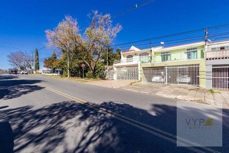 41_photo/94dce51ea1.2ce5201576a7c590-ATLAS-e341f9b8-6fa3-4adf-8e42-9d1d9c218a7e.jpg de casa à venda com 3 quartos, 132m² em Jardim das Américas, Curitiba