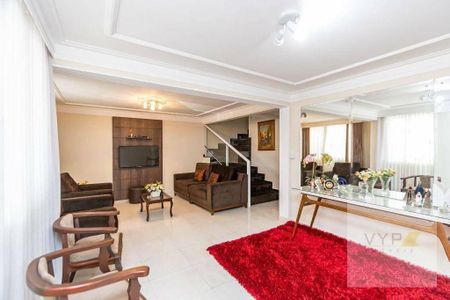 3_photo/94dce51ea1.2ce5201576a7c590-ATLAS-e46098a0-2ebb-4c32-8eba-c868c56e6207.jpg de casa à venda com 3 quartos, 132m² em Jardim das Américas, Curitiba