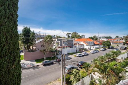 16_photo/94dce51f35.c696d6dfecea6f1c-ATLAS-7dd31db0-8d4a-45e8-9236-d6e312f200d6.jpg de casa à venda com 4 quartos, 210m² em Jardim das Américas, Curitiba