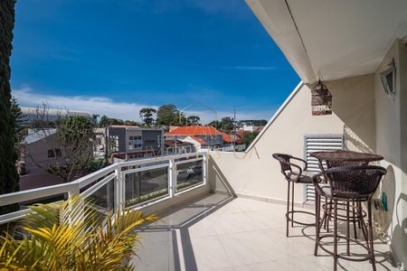 26_photo/94dce51f35.c696d6dfecea6f1c-ATLAS-8f7b583c-55ad-459c-a438-d02e55fdbd3f.jpg de casa à venda com 4 quartos, 210m² em Jardim das Américas, Curitiba