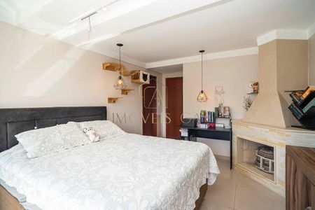 22_photo/94dce51f35.c696d6dfecea6f1c-ATLAS-d2e0aa19-d3e5-405b-b1d3-c463ef3f16c0.jpg de casa à venda com 4 quartos, 210m² em Jardim das Américas, Curitiba