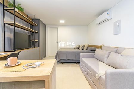 2_photo/94dce51f79.4cea1a0b3f6bbd2f-ATLAS-d184a55b-4384-43ab-b6a5-98a6001ee9f9.jpg de kitnet/studio para alugar com 1 quarto, 28m² em Guabirotuba, Curitiba