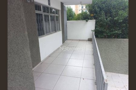 5_photo/94dce51fa1.e2451d589f4ca2b2-ATLAS-3a09a81d-644a-4e6a-a52a-7e4b51cd76bd.jpg de casa à venda com 4 quartos, 279m² em Guabirotuba, Curitiba