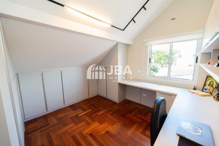 8_photo/94dce51fb3.04a823dc9d4d949a-ATLAS-398a5307-fc41-4c0b-8d02-0c25d4cdfd6f.jpg de casa à venda com 4 quartos, 227m² em Guabirotuba, Curitiba