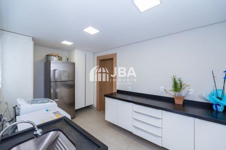 30_photo/94dce51fb3.04a823dc9d4d949a-ATLAS-9b1cdfd7-ac13-499c-8535-1afb3df0ccb9.jpg de casa à venda com 4 quartos, 227m² em Guabirotuba, Curitiba