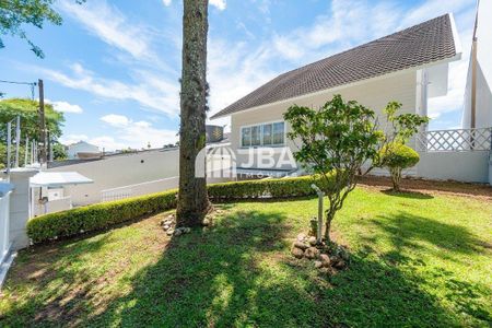 13_photo/94dce51fb3.04a823dc9d4d949a-ATLAS-bb7658a7-7564-40bb-9793-51f17e2e5271.jpg de casa à venda com 4 quartos, 227m² em Guabirotuba, Curitiba