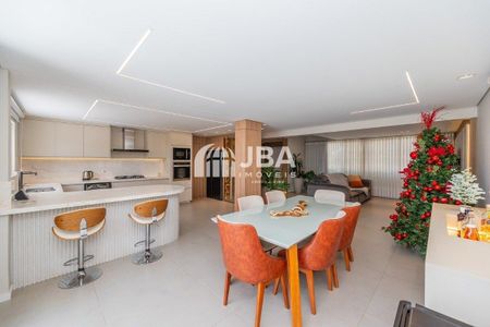 21_photo/94dce51fb3.04a823dc9d4d949a-ATLAS-d34730c9-c5f5-457a-8c3c-890ba2cb7031.jpg de casa à venda com 4 quartos, 227m² em Guabirotuba, Curitiba