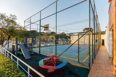 37_photo/94dce5211d.bd2dffe6b68feeb7-ATLAS-50c8f30f-3c50-467c-b07d-e516791a447d.jpg de casa à venda com 4 quartos, 178m² em Guabirotuba, Curitiba