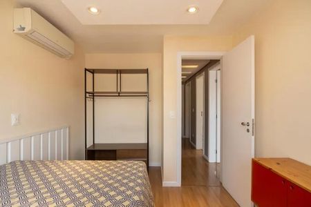 20_photo/94dce5211d.bd2dffe6b68feeb7-ATLAS-555a3aa3-38c7-4c9c-b96c-2c6fdd1912f7.jpg de casa à venda com 4 quartos, 178m² em Guabirotuba, Curitiba