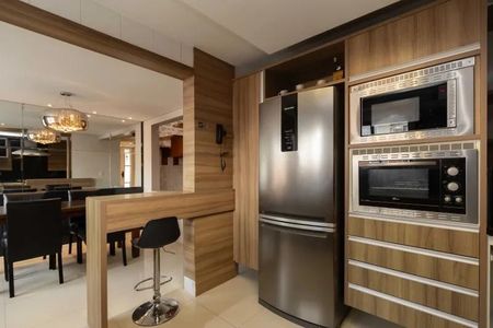 16_photo/94dce5211d.bd2dffe6b68feeb7-ATLAS-57cb49cc-ce65-4e57-9702-3c7b9730c9de.jpg de casa à venda com 4 quartos, 178m² em Guabirotuba, Curitiba