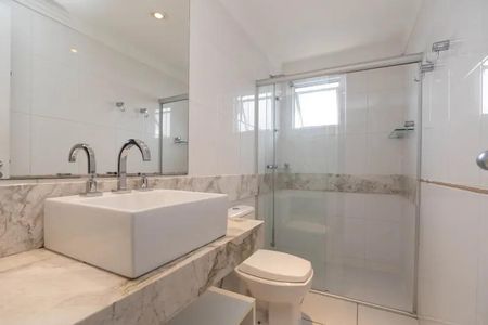 21_photo/94dce5211d.bd2dffe6b68feeb7-ATLAS-9e520d74-b8ed-4cbc-9f49-7630994c2b2a.jpg de casa à venda com 4 quartos, 178m² em Guabirotuba, Curitiba