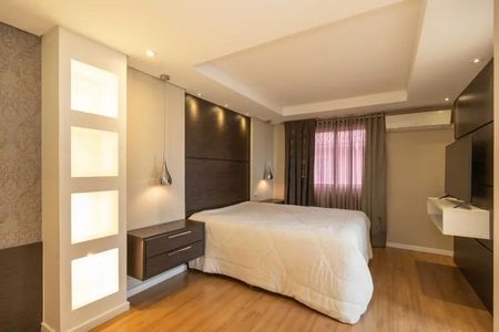 26_photo/94dce5211d.bd2dffe6b68feeb7-ATLAS-b25d7a1f-a0be-492d-aeee-fe5a9acd651d.jpg de casa à venda com 4 quartos, 178m² em Guabirotuba, Curitiba