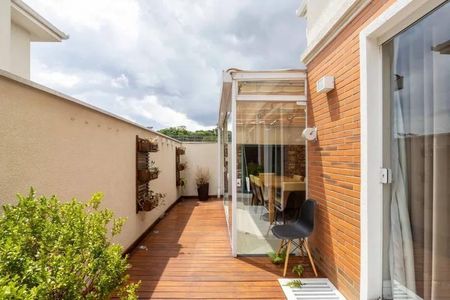 8_photo/94dce5211d.bd2dffe6b68feeb7-ATLAS-d5e52f60-6d2c-42e0-9d32-5bb6e236e665.jpg de casa à venda com 4 quartos, 178m² em Guabirotuba, Curitiba