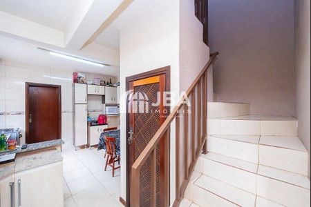 9_photo/94dce5212b.eb7ee1c62e8591fd-ATLAS-aa2b219a-6928-45d8-8d44-4e35e5ac2e10.jpg de casa à venda com 5 quartos, 148m² em Guabirotuba, Curitiba