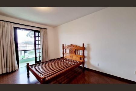 3_photo/94dce52139.fbcd7a2e7ac63d93-ATLAS-3d947059-32f0-49a1-a69e-0d6a779c1e1b.jpg de casa à venda com 3 quartos, 271m² em Guabirotuba, Curitiba