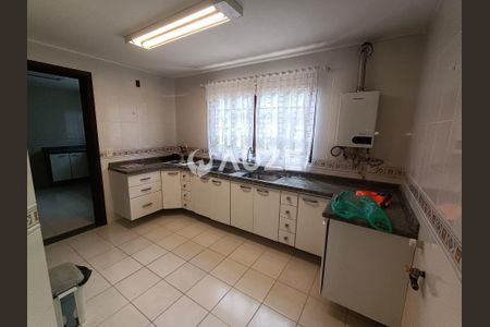 2_photo/94dce52139.fbcd7a2e7ac63d93-ATLAS-4e90e600-2fa4-47f4-95e5-970bda86d2e5.jpg de casa à venda com 3 quartos, 271m² em Guabirotuba, Curitiba