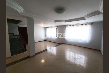 12_photo/94dce52139.fbcd7a2e7ac63d93-ATLAS-502527cd-a27f-45e0-9cfb-56b8383ef4d5.jpg de casa à venda com 3 quartos, 271m² em Guabirotuba, Curitiba