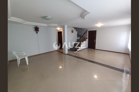 5_photo/94dce52139.fbcd7a2e7ac63d93-ATLAS-af6f839a-192a-4a2c-bda0-3153ba2ffcda.jpg de casa à venda com 3 quartos, 271m² em Guabirotuba, Curitiba