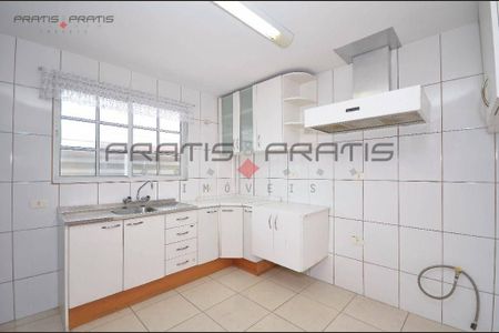 41_photo/94dce52187.61bfc18f4f00076e-ATLAS-7c8b6b92-4494-4c87-8544-02c743d738b8.jpg de casa à venda com 4 quartos, 280m² em Guabirotuba, Curitiba
