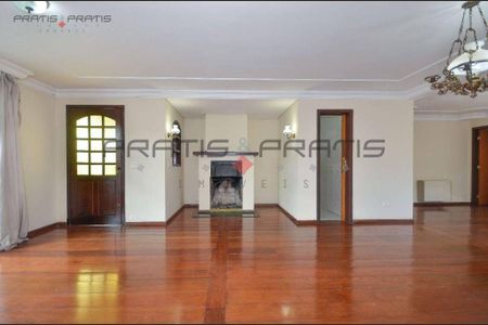 5_photo/94dce52187.61bfc18f4f00076e-ATLAS-a4cc5718-db6d-4ef8-9d15-af91516d3607.jpg de casa à venda com 4 quartos, 280m² em Guabirotuba, Curitiba