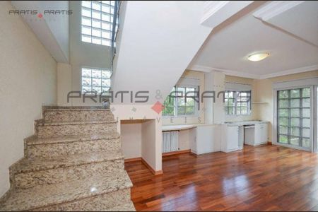 35_photo/94dce52187.61bfc18f4f00076e-ATLAS-c5c0559d-582d-4e3c-9f5d-dc63c1c5ee1b.jpg de casa à venda com 4 quartos, 280m² em Guabirotuba, Curitiba