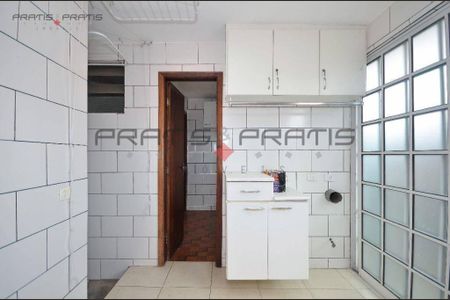 45_photo/94dce52187.61bfc18f4f00076e-ATLAS-fa42809a-5ebb-4aec-b8e1-87267ef3b9d5.jpg de casa à venda com 4 quartos, 280m² em Guabirotuba, Curitiba