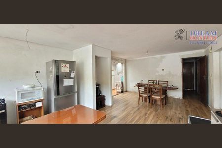 5_photo/94dce521df.fd4e69175d3a2864-ATLAS-5bb139b8-a7d8-45ec-9bce-53b94356de3e.jpg de casa à venda com 3 quartos, 126m² em Guabirotuba, Curitiba