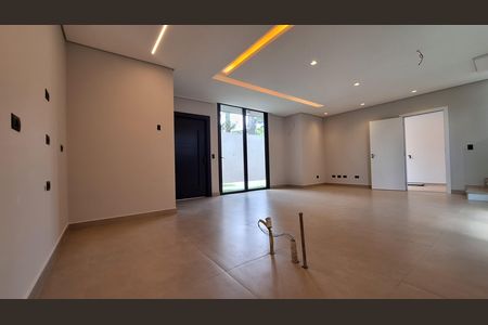 4_photo/94dce522d1.ae3e33b5614b362c-ATLAS-3ebd6d67-61a0-4fc9-8355-06d4adc824ff.jpg de casa à venda com 3 quartos, 140m² em Jardim das Américas, Curitiba