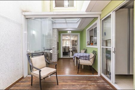 7_photo/94dce522e3.3afcc3d9d88a60e8-ATLAS-9eda58d1-398d-4513-a4e1-e54a581af04c.jpg de casa à venda com 3 quartos, 177m² em Jardim das Américas, Curitiba