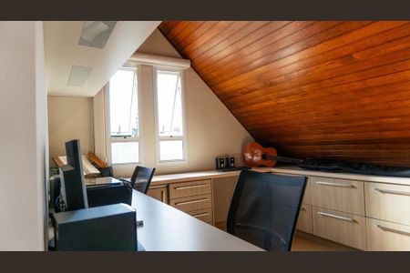 16_photo/94dce522fb.2f15d505e37c7ac5-ATLAS-0f2bea1f-9271-48d1-95d9-19287a1dfecb.jpg de casa à venda com 4 quartos, 188m² em Jardim das Américas, Curitiba