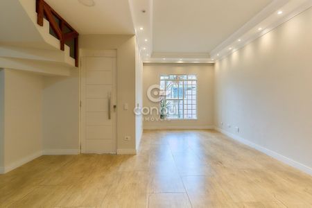 22_photo/94dce523d7.eb4747a7722cd593-ATLAS-c544d54a-55cf-4283-8fa4-37fcdf108e5e.jpg de casa à venda com 3 quartos, 173m² em Guabirotuba, Curitiba