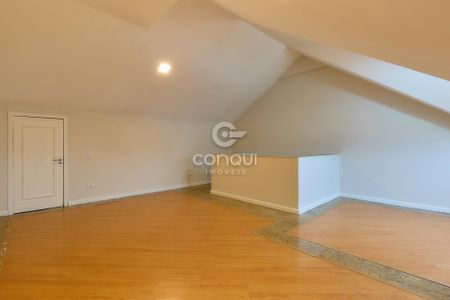 43_photo/94dce523d7.eb4747a7722cd593-ATLAS-d8e09c11-79b9-4df2-8ea8-e88cc6f11b8b.jpg de casa à venda com 3 quartos, 173m² em Guabirotuba, Curitiba