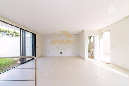 3_photo/94dce523ef.f2bfaed4af7a5e8b-ATLAS-3c7597f3-b273-4cf0-85de-71e84843ac62.jpg de casa à venda com 3 quartos, 177m² em Guabirotuba, Curitiba