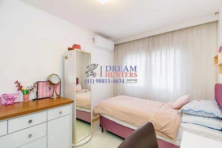 3_photo/94dce52441.4a7baf13bd574746-ATLAS-7ddd0294-b0f9-4738-928d-4bbbf0d9f80a.jpg de casa à venda com 3 quartos, 235m² em Guabirotuba, Curitiba