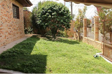 7_photo/94dce524f7.21b0f3a91dd3e2b0-ATLAS-759df660-2ed6-4ad0-93c4-cd565422b9eb.jpg de casa à venda com 4 quartos, 190m² em Guabirotuba, Curitiba