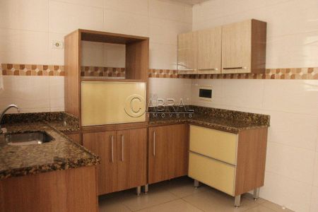 5_photo/94dce524f7.21b0f3a91dd3e2b0-ATLAS-876ac869-9ddb-44c4-9058-ad3bb9f6155c.jpg de casa à venda com 4 quartos, 190m² em Guabirotuba, Curitiba
