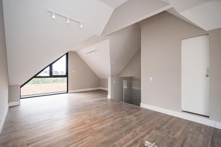 12_photo/94dce526bf.732b7fd8aaa5f07d-ATLAS-5124abe3-90f4-459a-b51d-d0f3e2f68fd8.jpg de casa para alugar com 3 quartos, 168m² em Guabirotuba, Curitiba