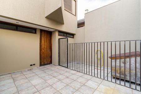 6_photo/94dce526d5.c6267d18045375b9-ATLAS-d80c0d21-e31b-4961-b045-8e562eca301f.jpg de casa à venda com 5 quartos, 320m² em Guabirotuba, Curitiba