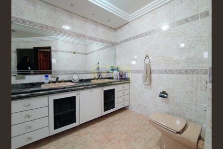 11_photo/94dce527b7.04a823dc9d4d949a-ATLAS-3137bd42-51f7-40d0-ac76-2688945e00a0.jpg de casa à venda com 3 quartos, 332m² em Guabirotuba, Curitiba