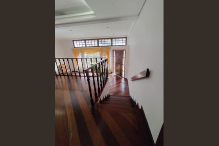 2_photo/94dce527b7.04a823dc9d4d949a-ATLAS-3c19117a-b6fc-482c-8d92-1a1940a8accc.jpg de casa à venda com 3 quartos, 332m² em Guabirotuba, Curitiba