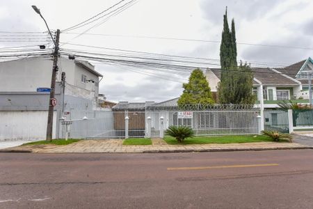 3_photo/94dce527d3.293c3d9b97b12f43-ATLAS-69d32e5a-e0b5-4dd5-8cd8-238f61ac6dd7.jpg de casa à venda com 3 quartos, 223m² em Guabirotuba, Curitiba