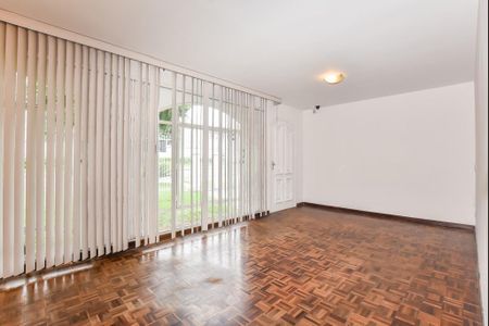 16_photo/94dce527d3.293c3d9b97b12f43-ATLAS-a55e1825-3c49-4e97-97df-659a14ffb40a.jpg de casa à venda com 3 quartos, 223m² em Guabirotuba, Curitiba