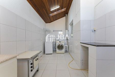 11_photo/94dce5281b.3be18b52e244e7c2-ATLAS-a2ef8f60-58e5-4f00-8728-c09ddfac0942.jpg de casa à venda com 0 quarto, 130m² em Guabirotuba, Curitiba