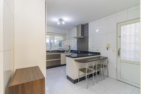 24_photo/94dce52821.9bc2db0f70a88bec-ATLAS-0b4ccb36-c1f2-4ddf-b13b-e6da6a073e08.jpg de casa à venda com 3 quartos, 232m² em Guabirotuba, Curitiba